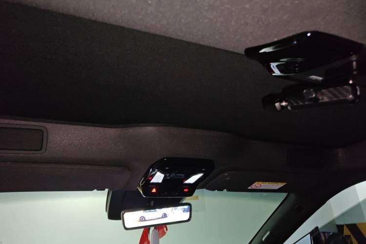 Used HiPhi Y 2023 560 km Pioneer Edition Headliner