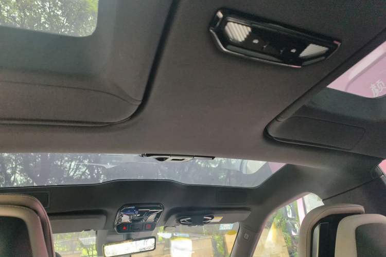 Used HiPhi Y 2023 560 km Pioneer Edition Headliner