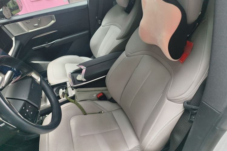 Used HiPhi Y 2023 560 km Pioneer Edition Left Front Seat