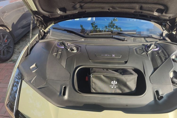 Used HiPhi Z 2023 Four-Seat Version Engine Bay Right