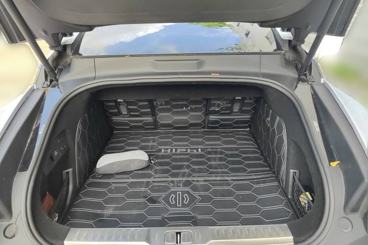 Used HiPhi Z 2023 Four-Seat Version Trunk