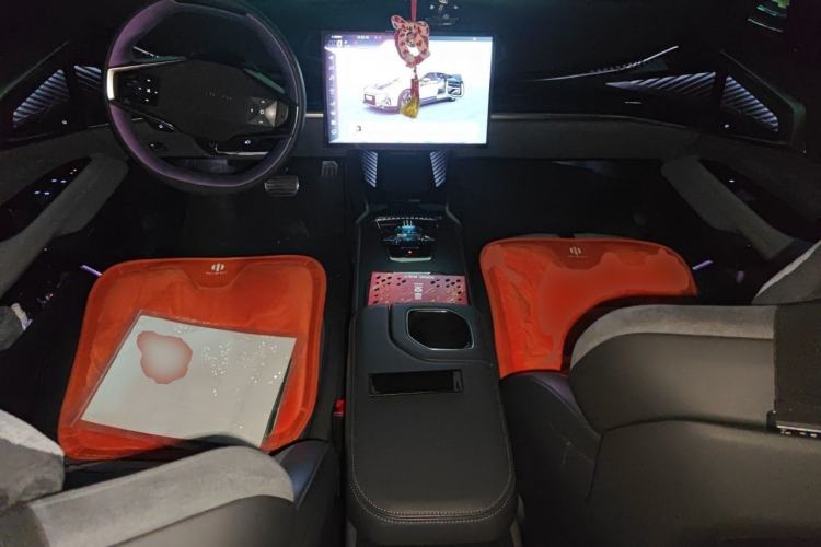 Used HiPhi Z 2023 Four-Seat Version Center Console