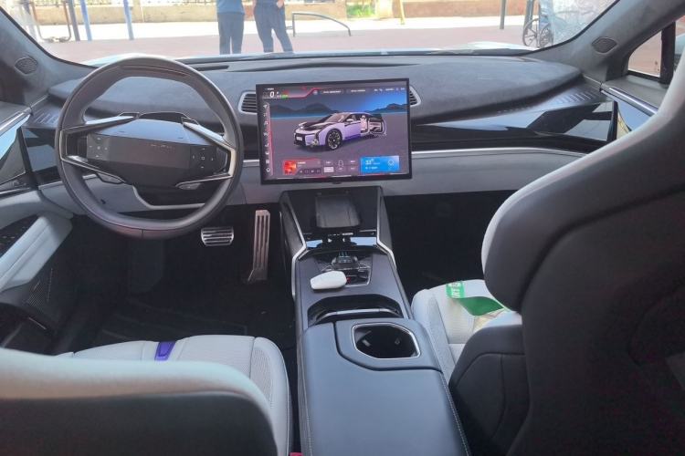 Used HiPhi Z 2023 Four-Seat Version Center Console
