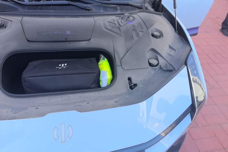Used HiPhi Z 2023 Four-Seat Version Engine Bay Left