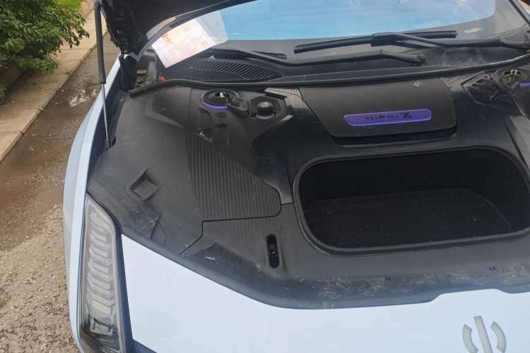 Used HiPhi Z 2023 Five-Seater Version Engine Bay Right