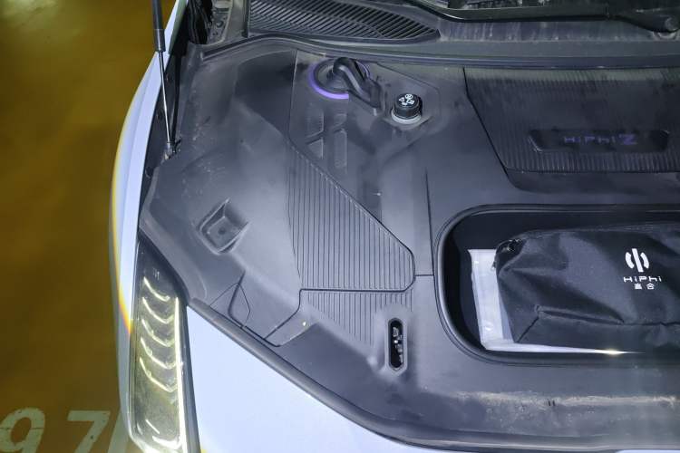 Used HiPhi Z 2023 Four-Seat Version Engine Bay Right
