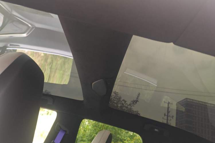 Used HiPhi Z 2023 Five-Seater Version Headliner