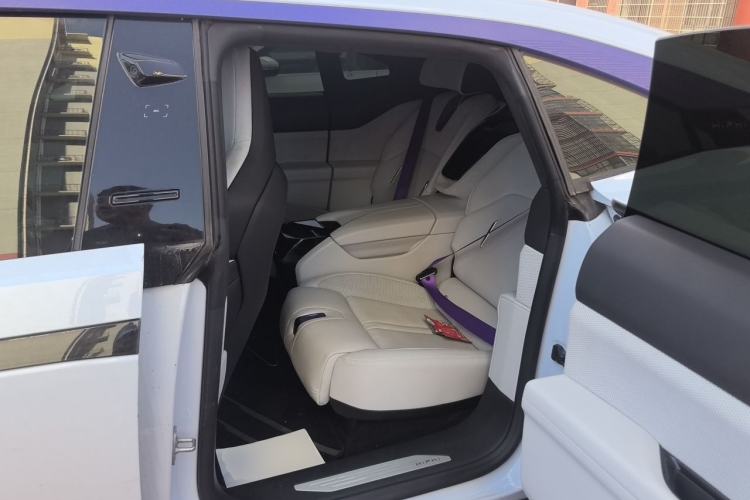 Used HiPhi Z 2023 Four-Seat Version Left Rear Seat