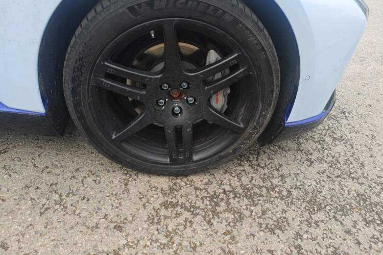 Used HiPhi Z 2023 Five-Seater Version Right Front Wheel Hub