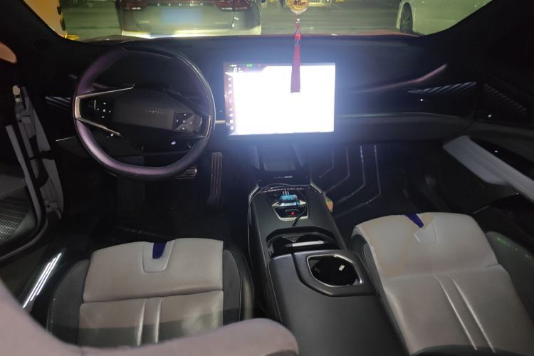 Used HiPhi Z 2023 Four-Seat Version Center Console