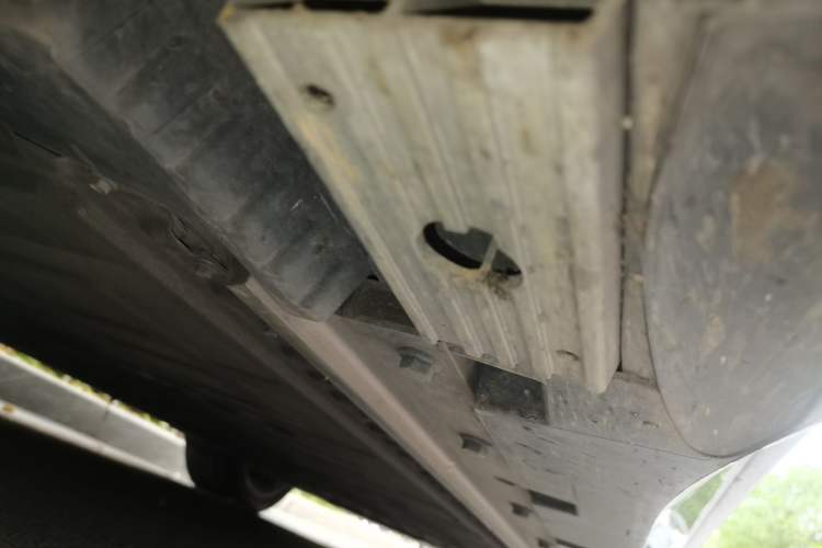Used HiPhi Z 2023 Four-Seat Version Chassis Front Left