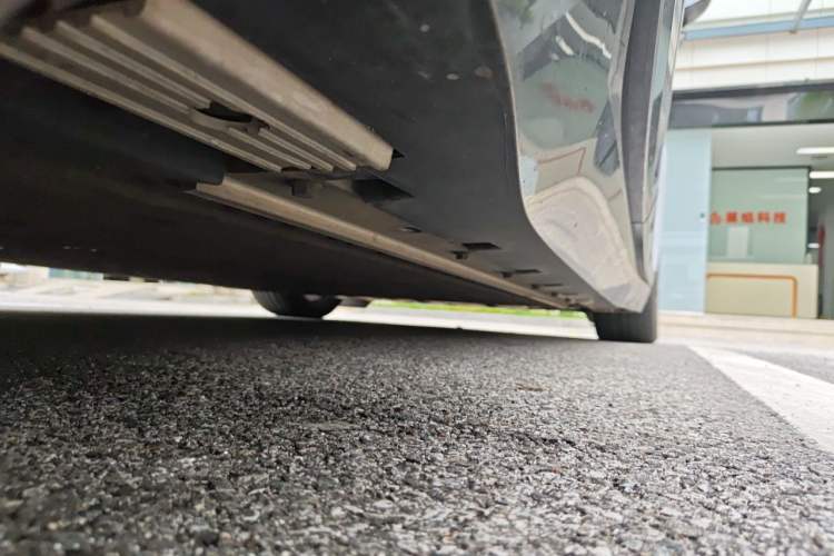 Used HiPhi Z 2023 Four-Seat Version Chassis Rear Right