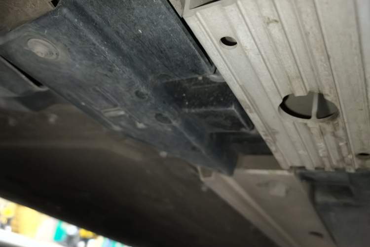 Used HiPhi Z 2023 Four-Seat Version Chassis Rear Right