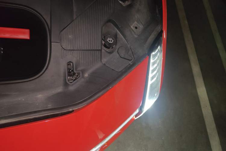 Used HiPhi Z 2023 Four-Seat Version Engine Bay Left