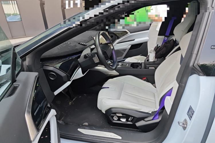Used HiPhi Z 2023 Four-Seat Version Left Front Seat