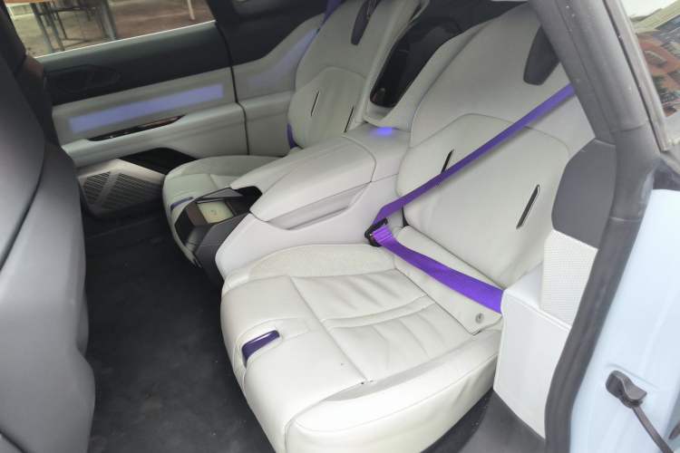 Used HiPhi Z 2023 Four-Seat Version Left Rear Seat