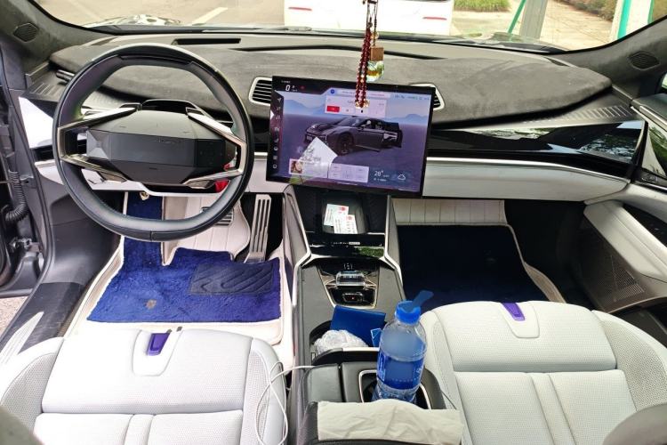 Used HiPhi Z 2023 City Edition Four Seats Center Console