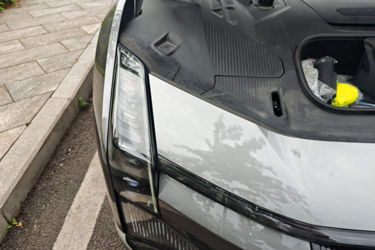 Used HiPhi Z 2023 City Edition Four Seats Engine Bay Right