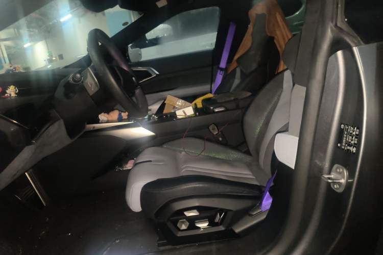 Used HiPhi Z 2023 Five-Seater Version Left Front Seat