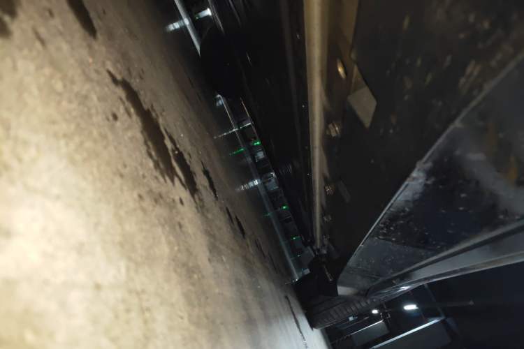 Used HiPhi Z 2023 Four-Seat Version Chassis Front Left