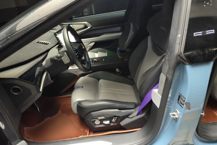 Used HiPhi Z 2023 Four-Seat Version Left Front Seat