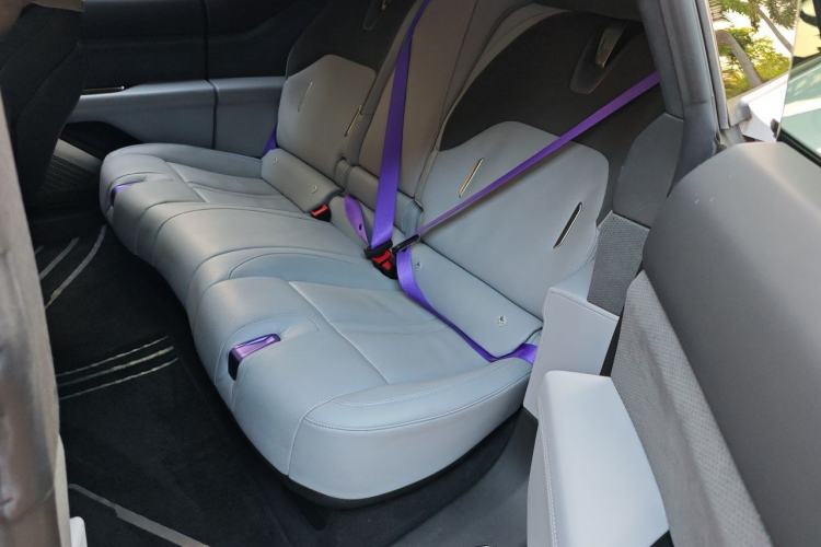 Used HiPhi Z 2023 Five-Seater Version Left Rear Seat