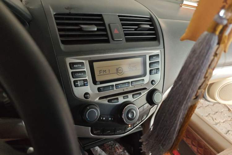 Used Honda Accord 2004 2.0L Audio And AC Panel