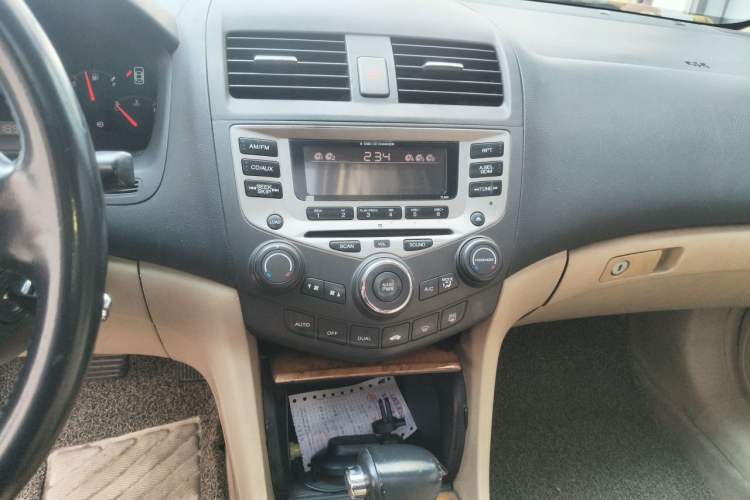 Used Honda Accord 2004 2.4L Audio And AC Panel