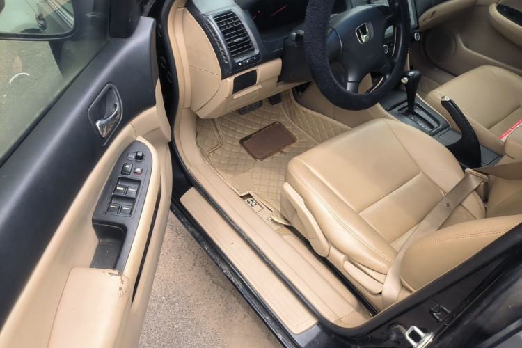 Used Honda Accord 2004 2.0L Driver Seat