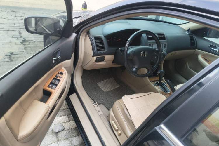 Used Honda Accord 2004 2.4L Driver Seat