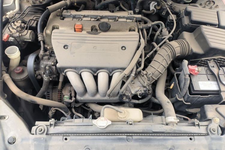 Used Honda Accord 2004 2.0L Engine Bay