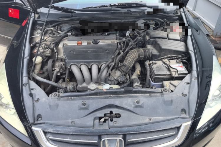 Used Honda Accord 2004 2.4L Engine Bay