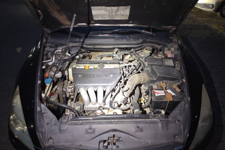 Used Honda Accord 2004 2.4L Engine Bay