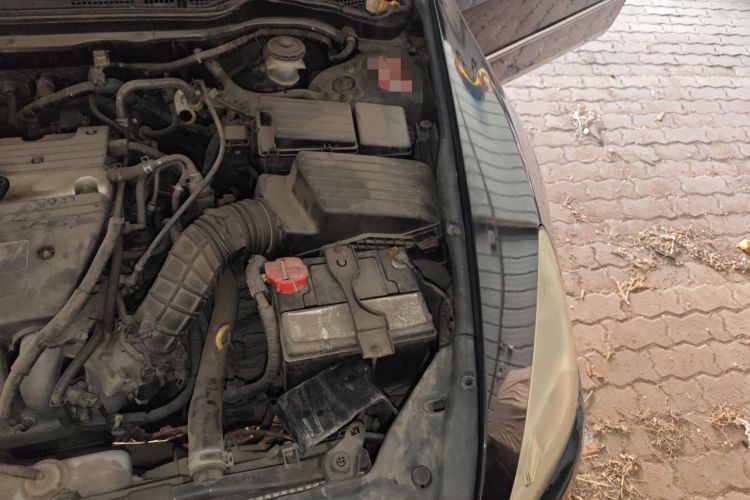 Used Honda Accord 2004 2.0L Engine Bay Left