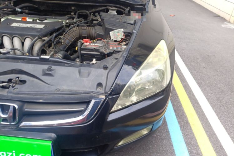 Used Honda Accord 2004 2.0L Engine Bay Left