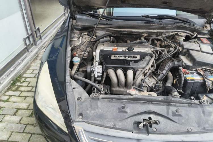 Used Honda Accord 2004 2.4L Engine Bay Right