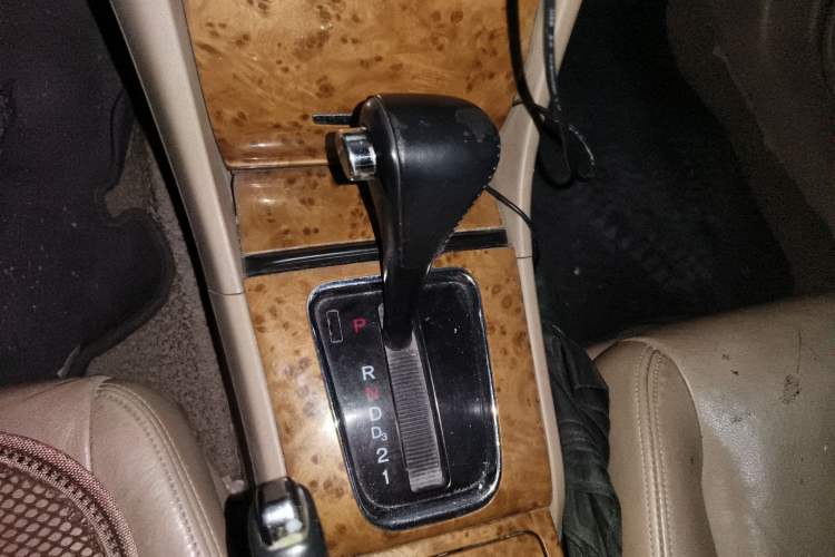 Used Honda Accord 2004 2.4L Gear Lever
