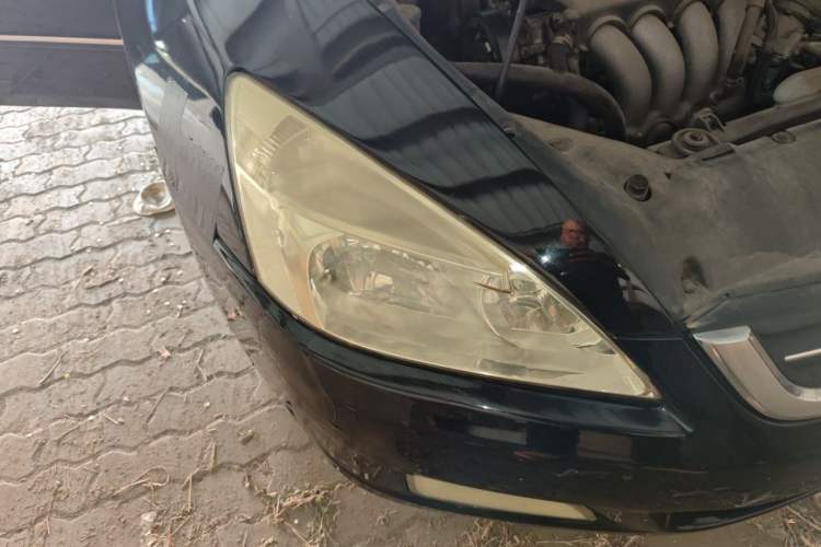 Used Honda Accord 2004 2.0L Right Front Headlight