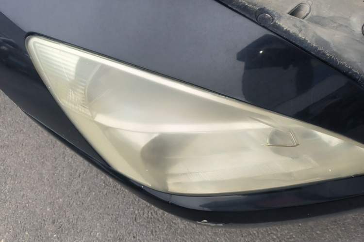 Used Honda Accord 2004 2.0L Right Front Headlight