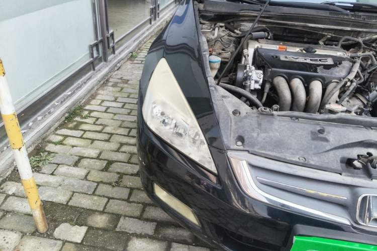 Used Honda Accord 2004 2.4L Right Front Headlight