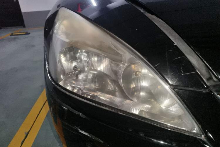 Used Honda Accord 2004 2.4L Right Front Headlight