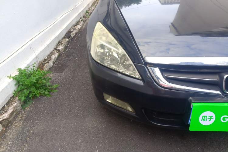 Used Honda Accord 2004 2.0L Right Front Headlight