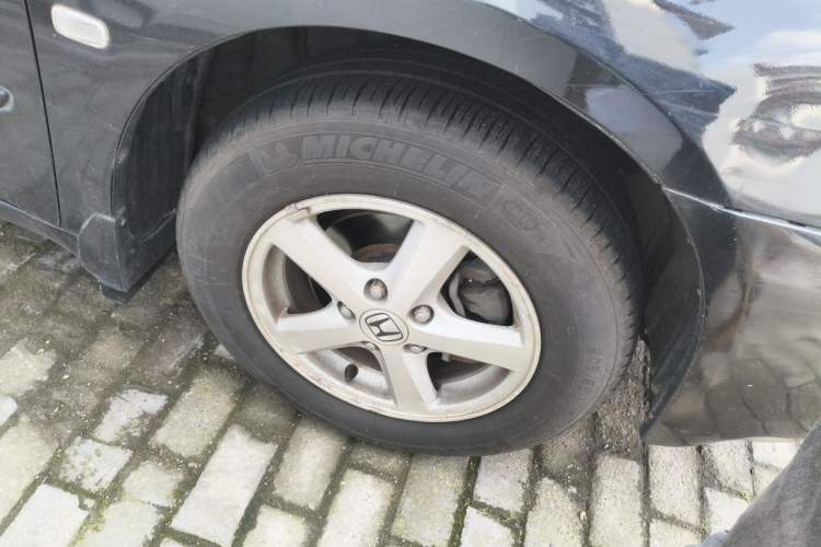 Used Honda Accord 2004 2.4L Right Front Wheel Hub
