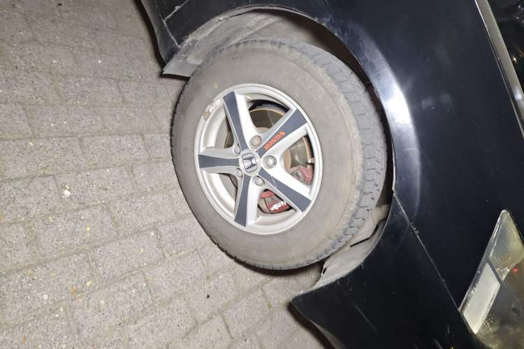 Used Honda Accord 2004 2.4L Right Front Wheel Hub