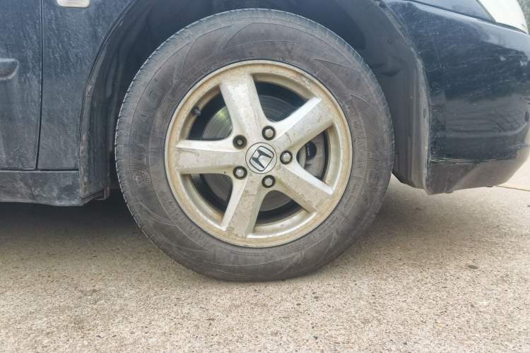 Used Honda Accord 2004 2.4L Right Front Wheel Hub