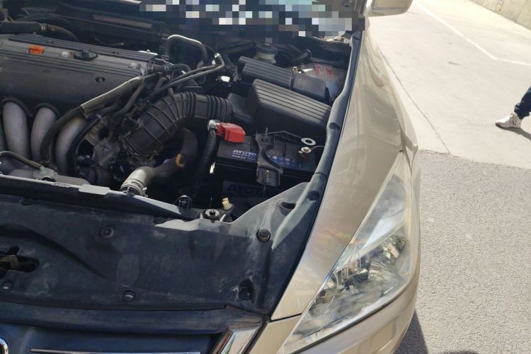 Used Honda Accord 2004 2.4L Engine Bay Left