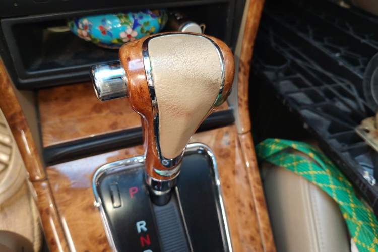 Used Honda Accord 2004 2.4L Gear Lever