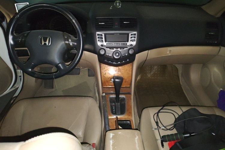 Used Honda Accord 2004 2.4L Center Console