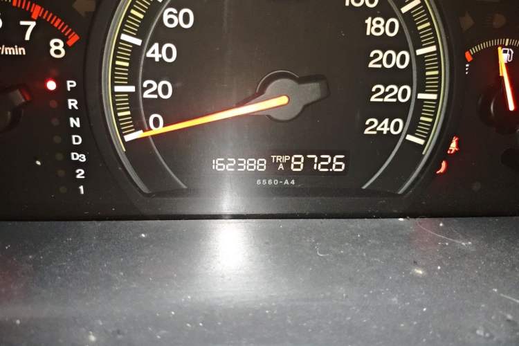 Used Honda Accord 2004 2.4L Odometer Close Up