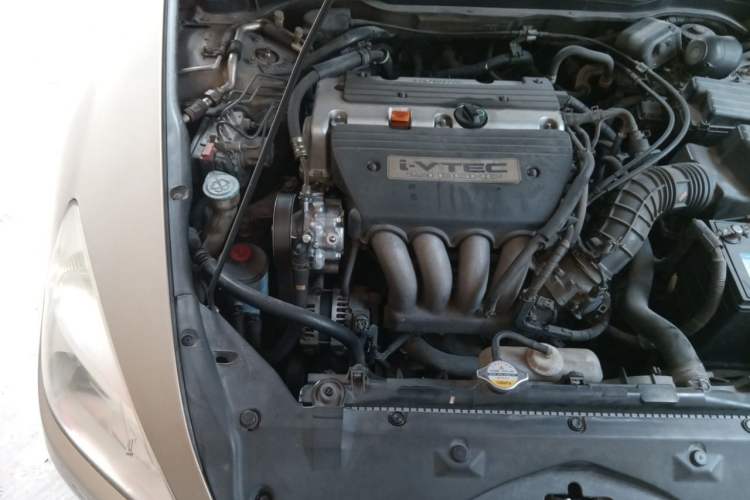 Used Honda Accord 2004 2.4L Engine Bay Right